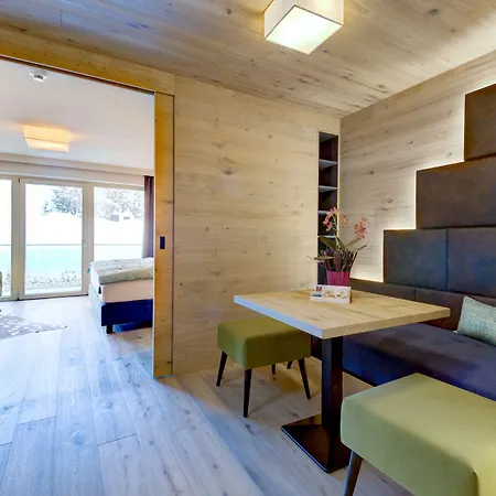 Kendler ホテル 4*